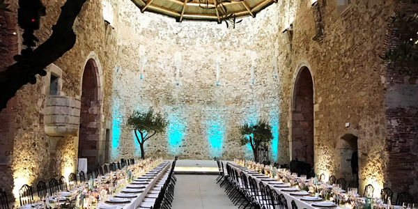 Boda campestre en el Monestir de Sant Salvi de Cladells