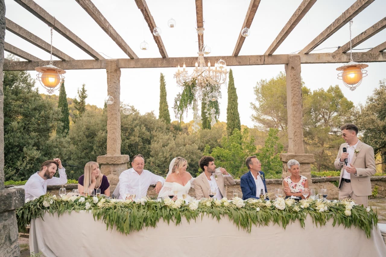 Una boda clásica y romántica en la Baronía de Sant Feliu De Codines